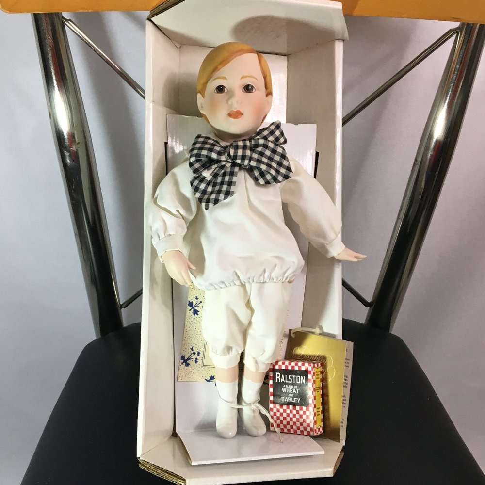 Franklin heirloom advertising dolls Ralston vntg